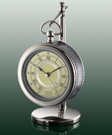 Набор подарочный: часы подвесные круглые + подставка Dalvey