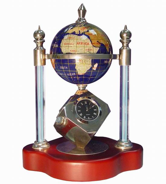 Настольный сувенир с часами. термометром. гигрометром и вращающи