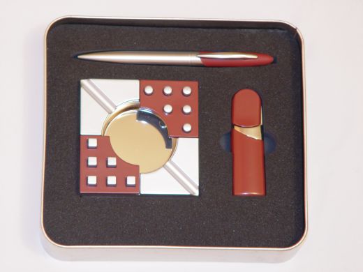 Подарочный набор (пепельница, зажигалка, ручка)
