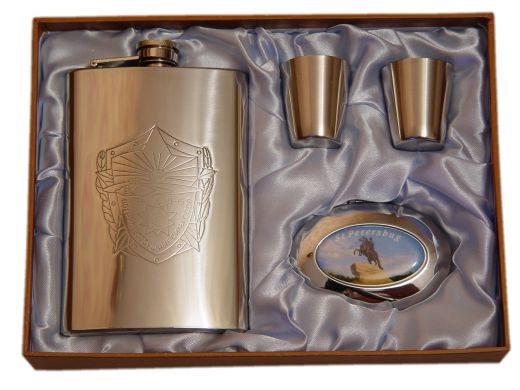Подарочный набор (фляжка, 2 стаканчика, зеркальце с фоторамкой)