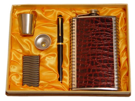 Подарочный набор (фляжка, воронка, стакан, ручка, зажигалка)